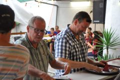 alle helfen mit